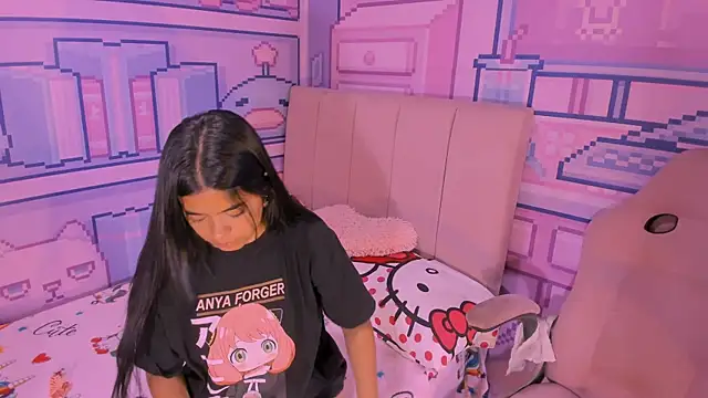  18alice online show from February 12, 2025, 10:35 am