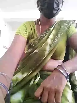 Snapshot of Preethytamilsexy chatting on January 20, 2025, 12:07 pm Preethytamilsexy online show from January 20, 2025, 12:07 pm