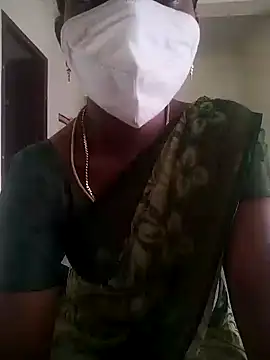 Snapshot of Preethytamilsexy chatting on February 20, 2025, 4:28 am Preethytamilsexy online show from February 20, 2025, 4:28 am