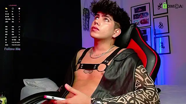 LyleBennett  online show from December 4, 2025, 12:14 pm