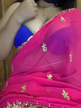 Snapshot of Doodhwaali chatting on January 29, 2025, 5:24 pm Doodhwaali online show from January 29, 2025, 5:24 pm