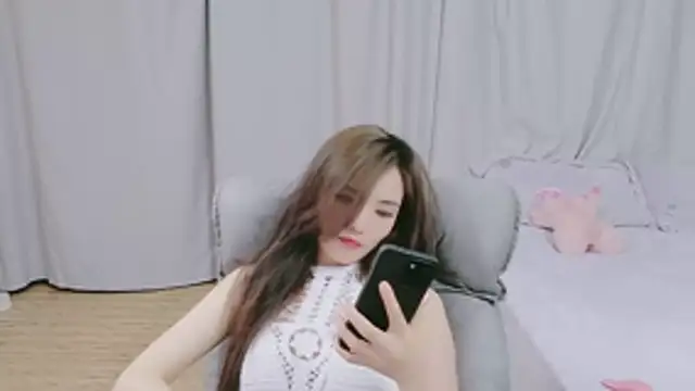 Snapshot of Mimiki-oo chatting on March 11, 2026, 2:39 am Mimiki-oo online show from March 11, 2026, 2:39 am