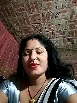 Snapshot of Suman007 chatting on December 8, 2024, 1:14 pm Suman007 online show from December 8, 2024, 1:14 pm