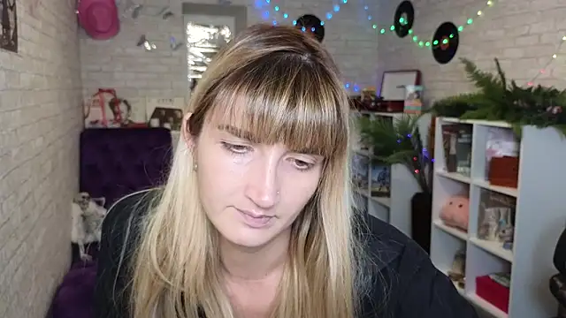 Nika Kitten online show from September 13, 2025, 4:18 pm