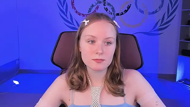 VivienLeeigh online show from December 11, 2024, 5:15 pm