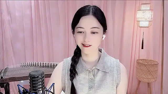 Tian-xin-999 online show from May 12, 2026, 4:15 pm