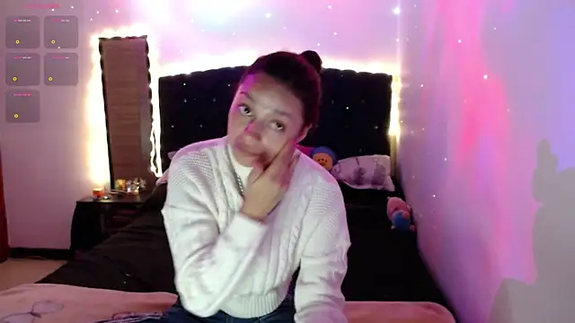 holy juli online show from January 17, 2025, 11:29 pm