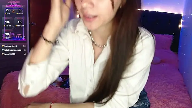 holy juli online show from March 8, 2025, 6:43 am