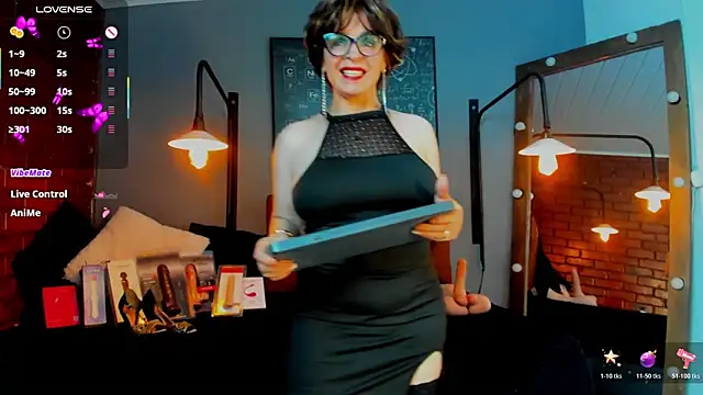 Snapshot of Samantha_mature56 chatting on March 16, 2026, 2:28 am Samantha mature56 online show from March 16, 2026, 2:28 am