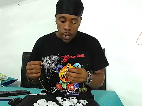 Snapshot of Damian_hart_24CM chatting on February 28, 2026, 11:11 am Damian hart 24CM online show from February 28, 2026, 11:11 am