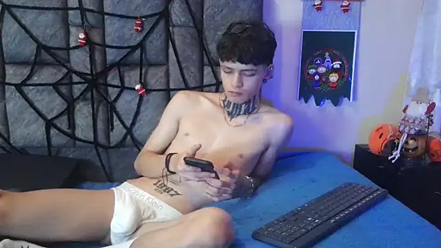 Snapshot of Dan_brownn chatting on December 9, 2024, 7:50 pm Dan brownn online show from December 9, 2024, 7:50 pm