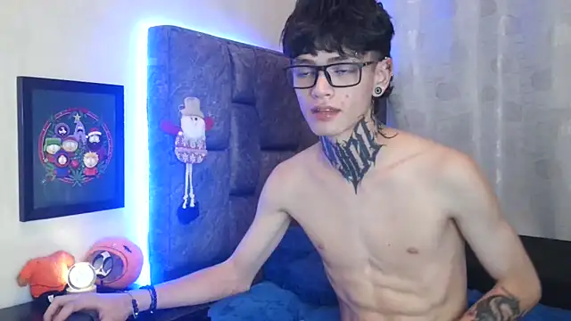 Snapshot of Dan_brownn chatting on December 28, 2024, 6:06 am Dan brownn online show from December 28, 2024, 6:06 am