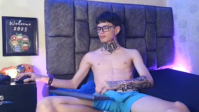 Snapshot of Dan_brownn chatting on January 26, 2025, 6:48 pm Dan brownn online show from January 26, 2025, 6:48 pm