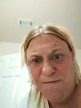 Playmate86 online show from December 5, 2024, 7:16 am