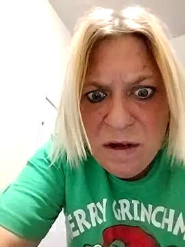 Playmate86 online show from December 8, 2024, 5:07 am