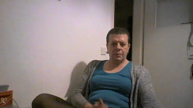 Peternylon1978 online show from December 9, 2024, 9:48 pm