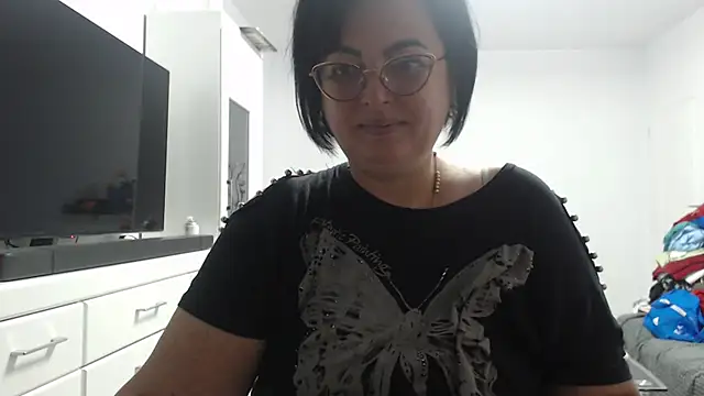 Amandamuller1982 online show from September 28, 2025, 9:20 pm