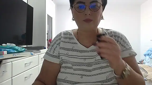 Amandamuller1982 online show from January 18, 2026, 10:41 am