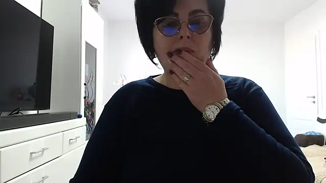 Amandamuller1982 online show from February 1, 2026, 12:48 pm