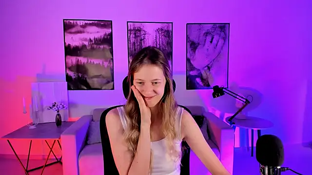 Sharon Evansi online show from December 14, 2024, 9:40 am