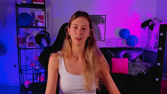 Sharon Evansi online show from December 19, 2024, 8:45 am