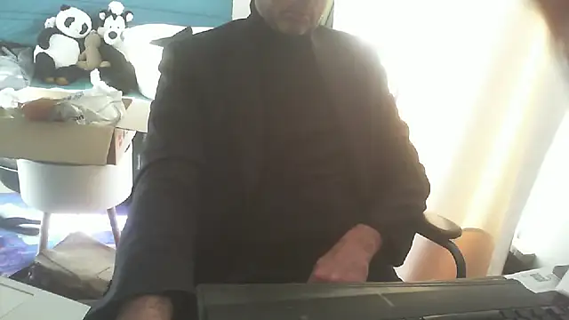 Snapshot of shyfrenchcock1 chatting on January 28, 2025, 10:12 am shyfrenchcock1 online show from January 28, 2025, 10:12 am