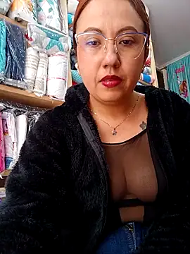 VIOLETA-25  online show from March 7, 2025, 7:05 pm