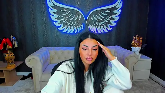 anemarieejolie online show from October 5, 2025, 6:50 pm