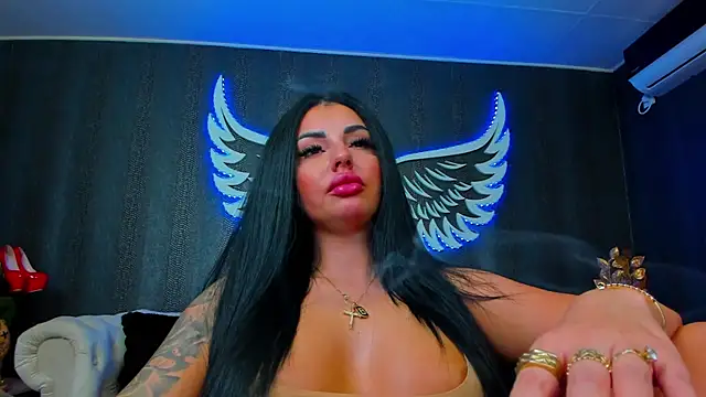 anemarieejolie online show from December 4, 2025, 6:38 pm