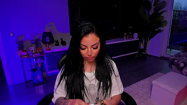 anemarieejolie online show from March 30, 2026, 4:19 pm