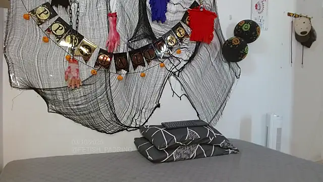 Snapshot of fetish_padrino chatting on October 3, 2025, 2:03 pm fetish padrino online show from October 3, 2025, 2:03 pm