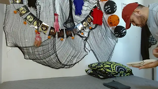 Snapshot of fetish_padrino chatting on October 17, 2025, 3:03 pm fetish padrino online show from October 17, 2025, 3:03 pm