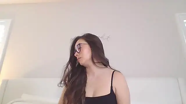 Snapshot of mixedasiangirl chatting on February 20, 2026, 7:58 pm mixedasiangirl online show from February 20, 2026, 7:58 pm