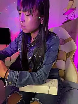 bonnie 18x online show from February 20, 2025, 2:40 am