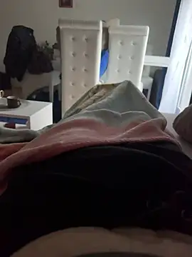 jessieandjames29 online show from October 9, 2025, 3:43 pm