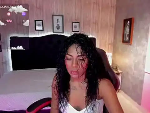 Snapshot of Edelaine_rogers chatting on January 7, 2025, 6:45 pm Edelaine rogers online show from January 7, 2025, 6:45 pm