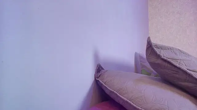 Amy wats0n online show from December 3, 2025, 7:01 pm