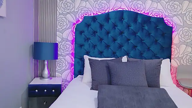 HazelMoret online show from February 17, 2026, 3:25 am