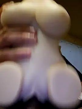 Axeltu77 online show from May 6, 2026, 3:46 am
