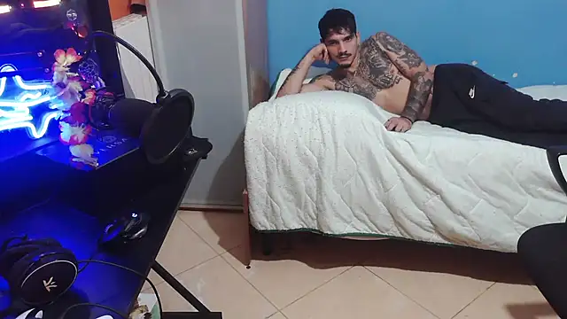 Badboyi1997 online show from October 19, 2025, 1:39 am