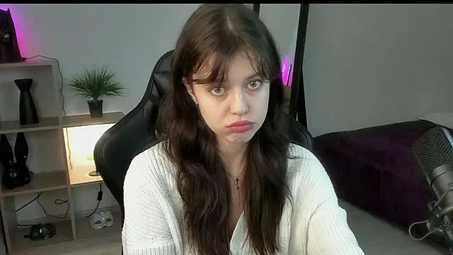 Este Glen online show from February 27, 2025, 11:31 am