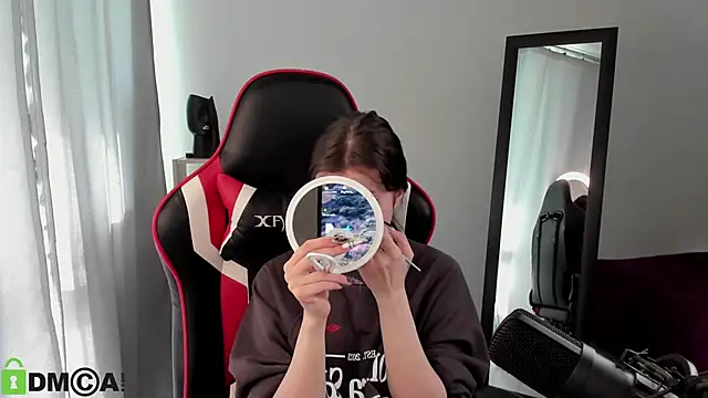 Este Glen online show from March 20, 2025, 8:09 am