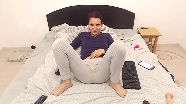 pussywetsquirty online show from May 14, 2026, 5:58 am