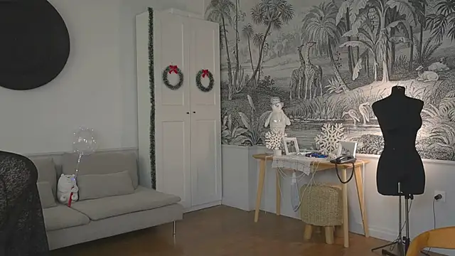 solar bella online show from December 29, 2024, 2:10 pm