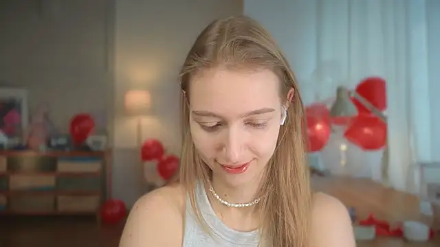 solar bella online show from February 15, 2025, 12:33 pm