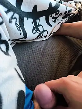 mirrowhot online show from January 7, 2026, 3:25 pm