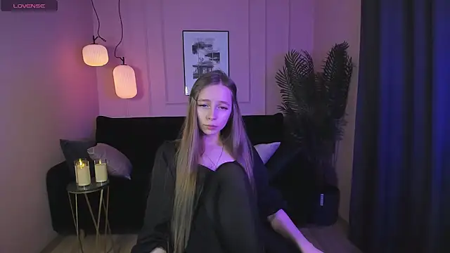 OliviaGentle online show from December 23, 2024, 4:12 am