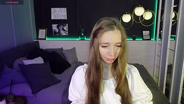 OliviaGentle online show from February 8, 2025, 5:18 am