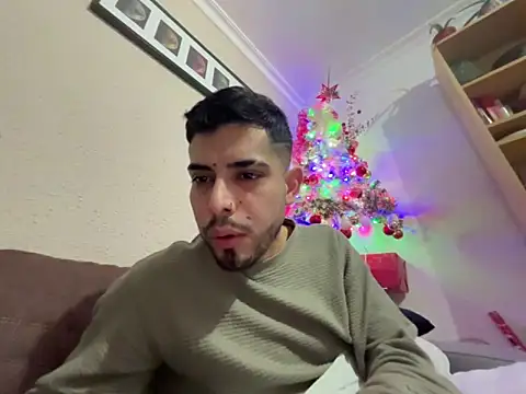 Chicos defiesta online show from January 3, 2025, 4:06 pm