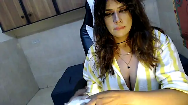 pareeti online show from March 3, 2026, 6:47 pm